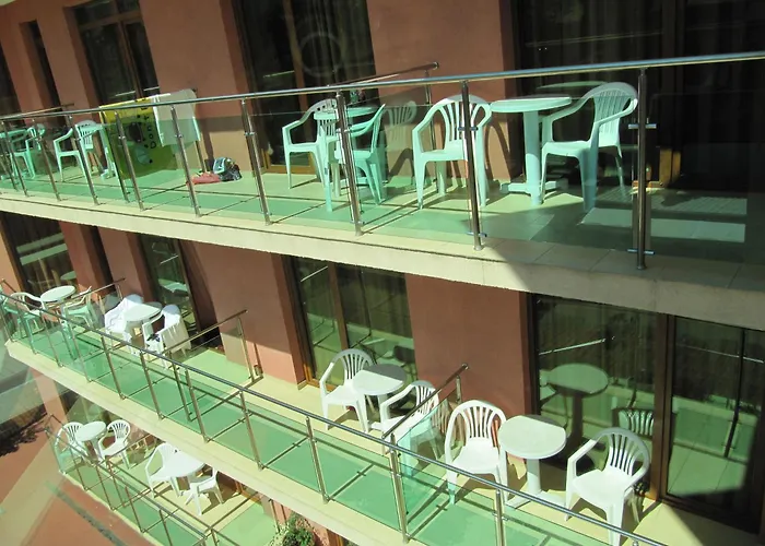 Maverick Hotel
